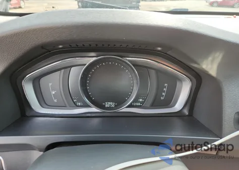 2017 Volvo S60 Dynamic z USA, uszkodzony, nr VIN YV140MTL8H2431422